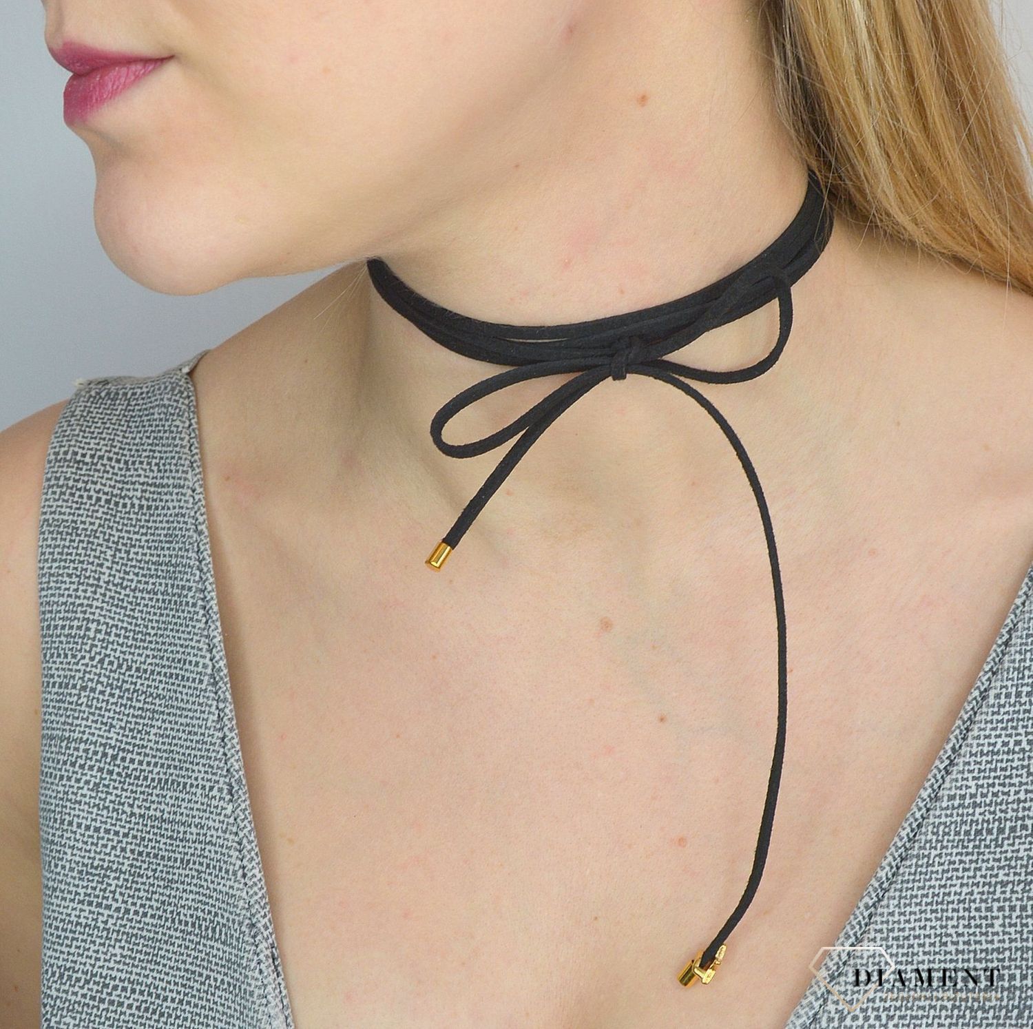 Naszyjnik choker bransoletka czarny rzemyk z pozłacaną gwiazdką.jpg